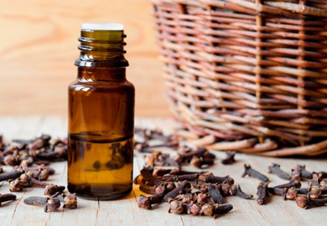 Guías de aromaterapia Favorecer el aceite de capullo de clavo